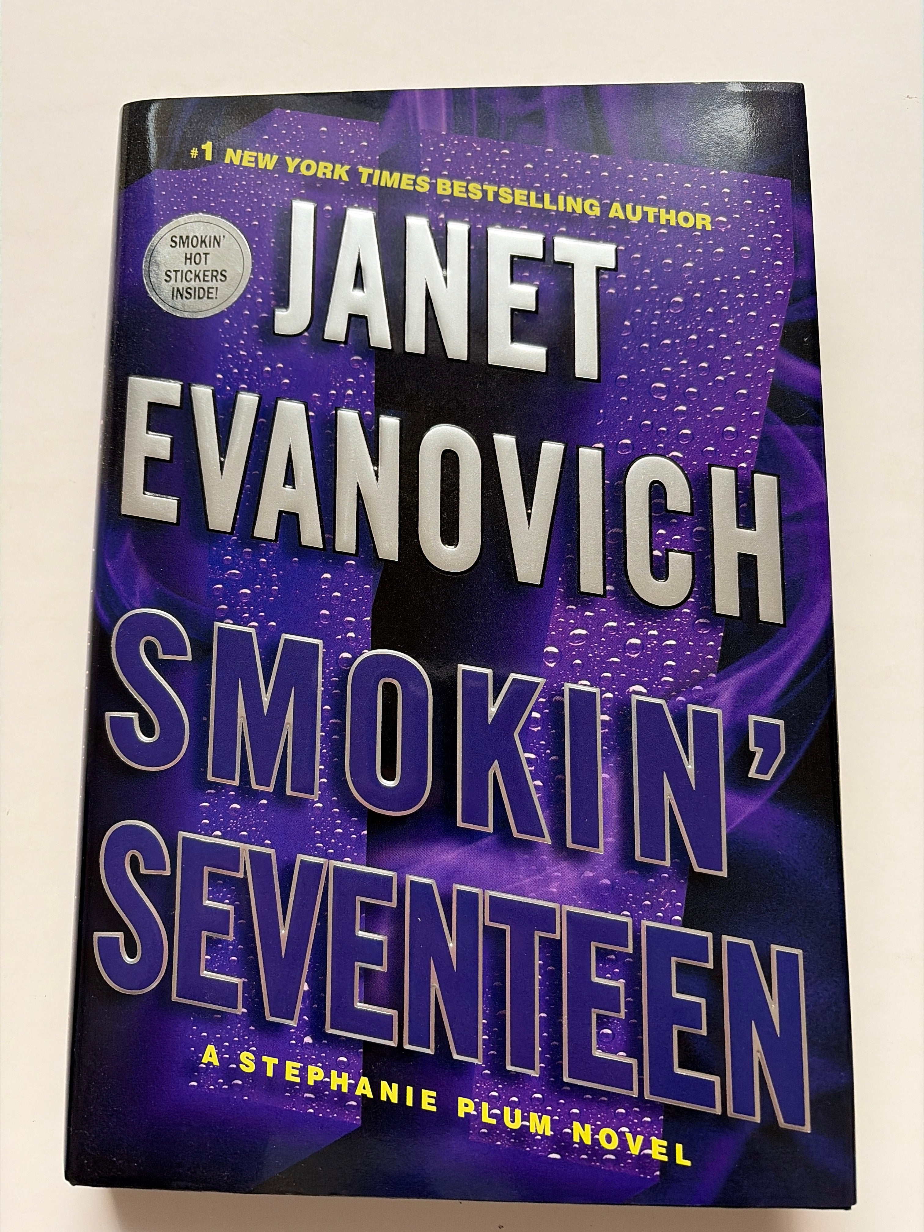 Smokin' Seventeen by Janet Evanovich