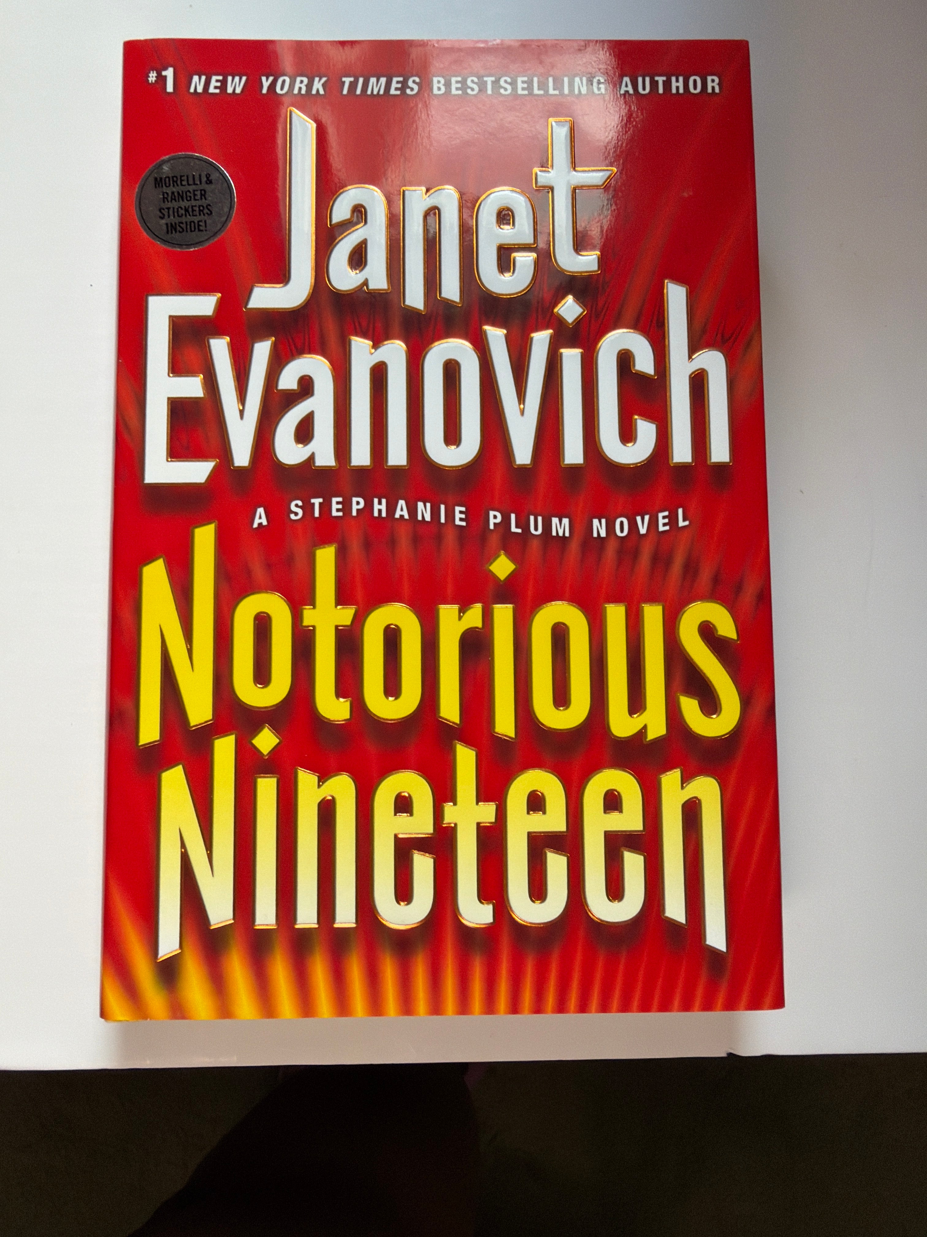 Notorious Nineteen by Janet Evanovich