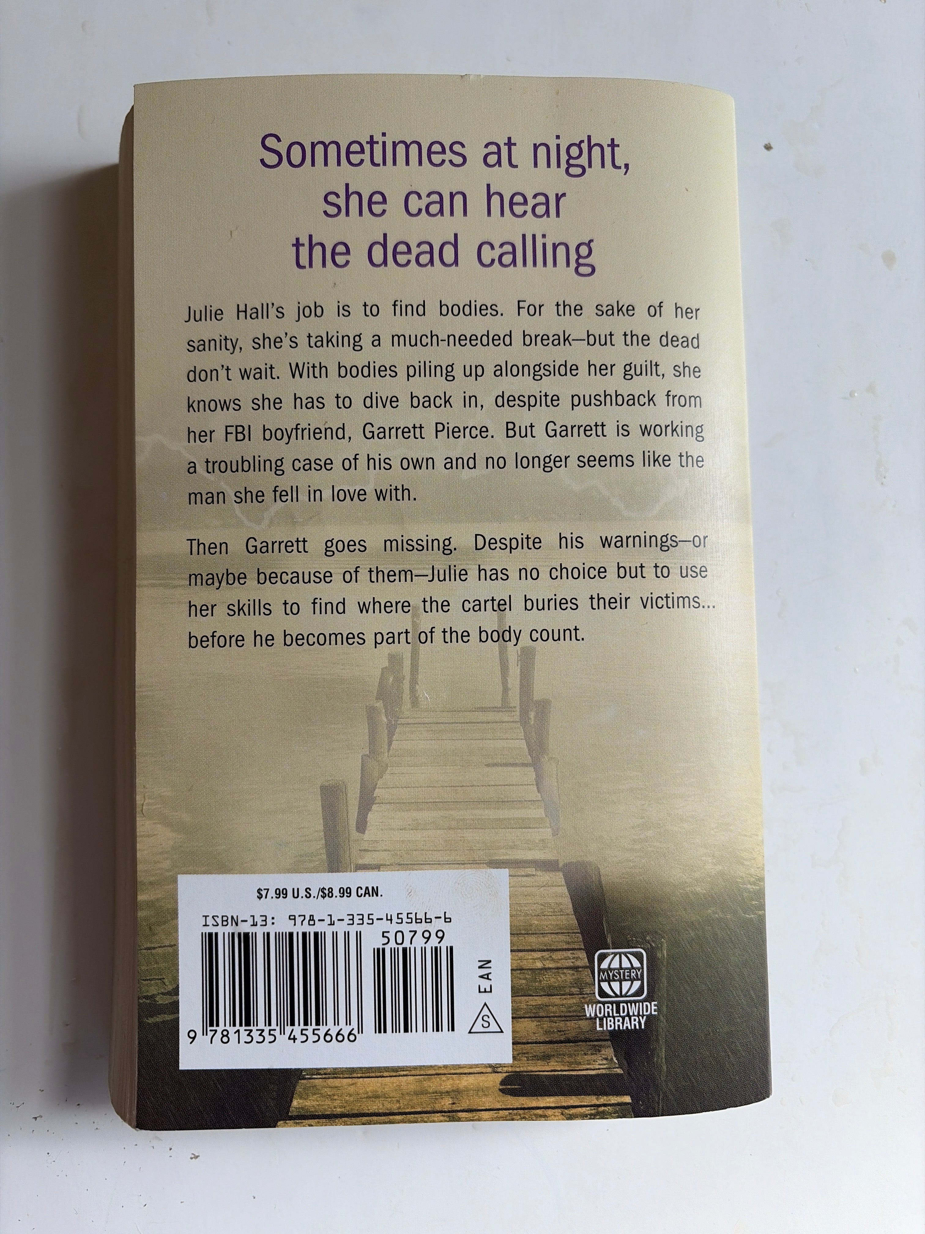 A Grave Peril by Wendy Roberts