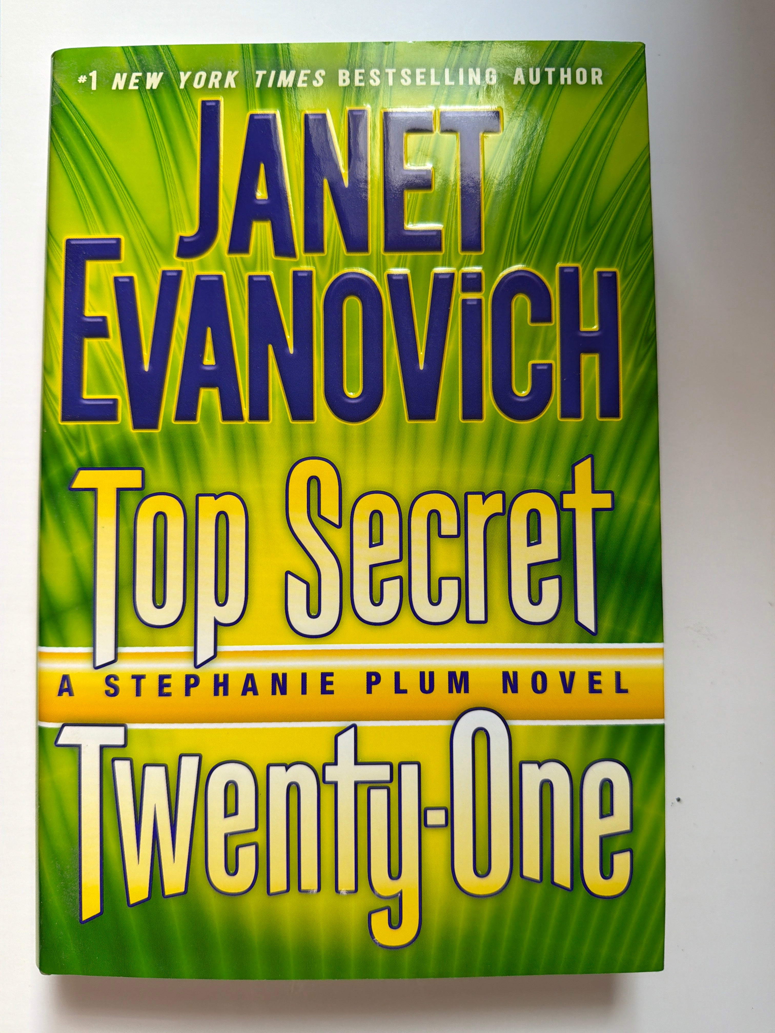 Top Secret Twenty-One by Janet Evanovich