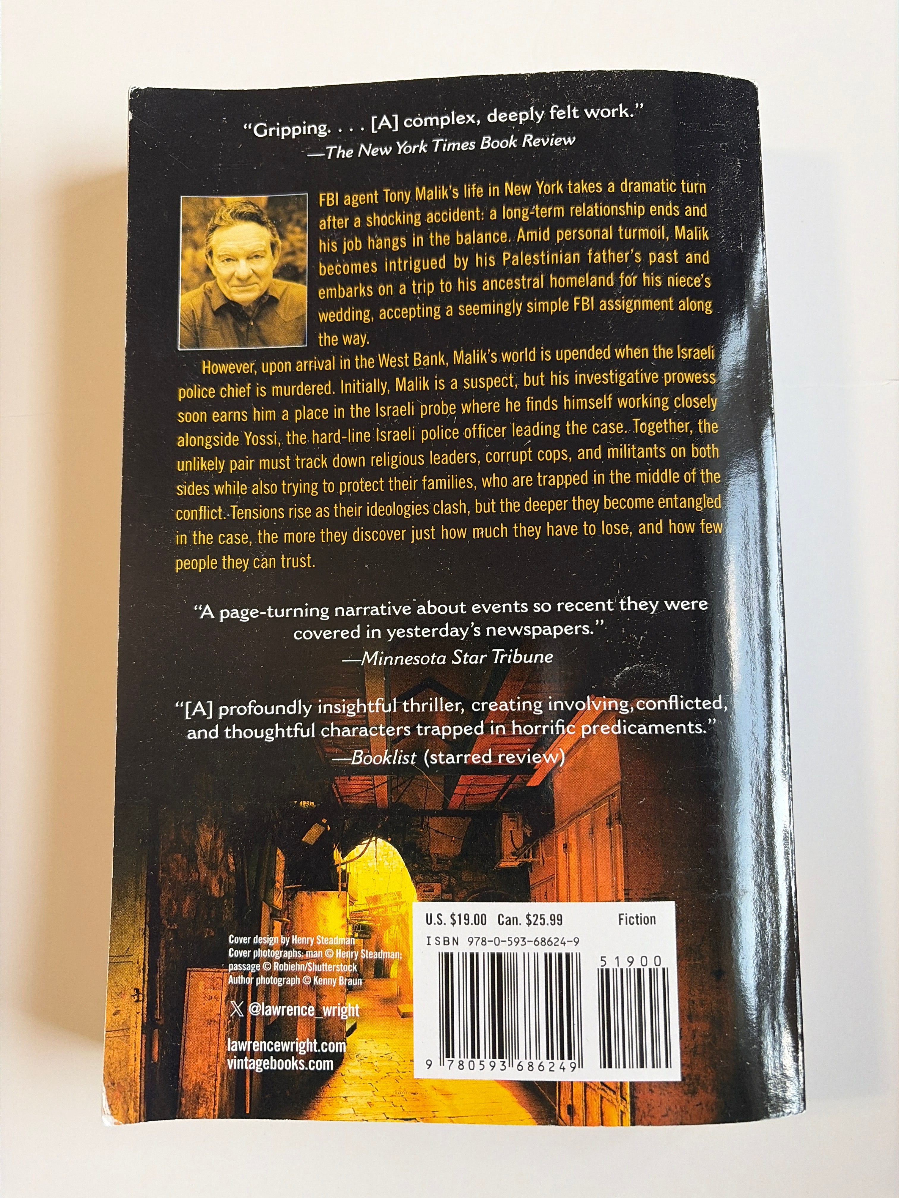 The Human Scale by Lawrence Wright