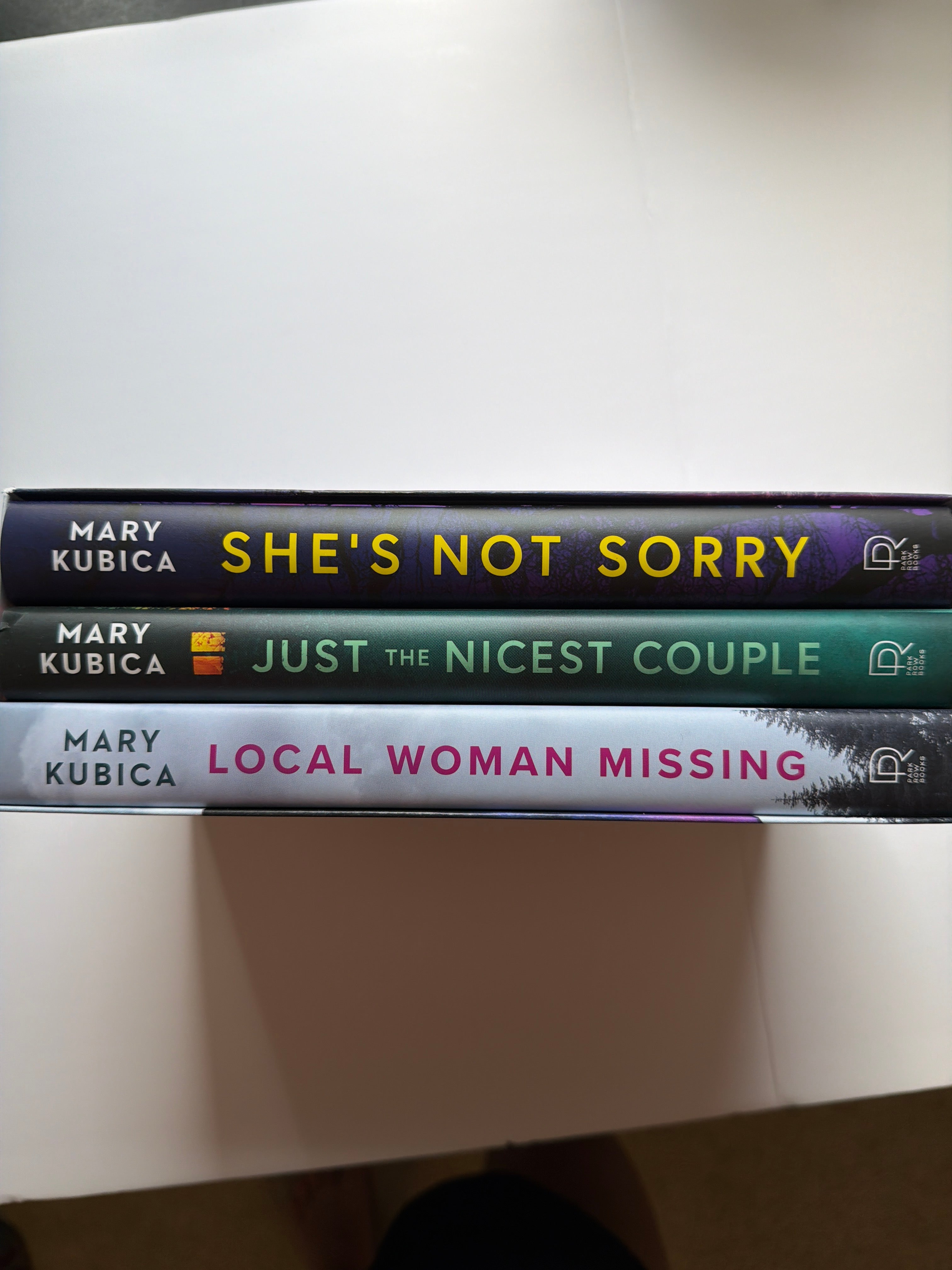 Mary Kubica Thriller Box Set (3 Books)